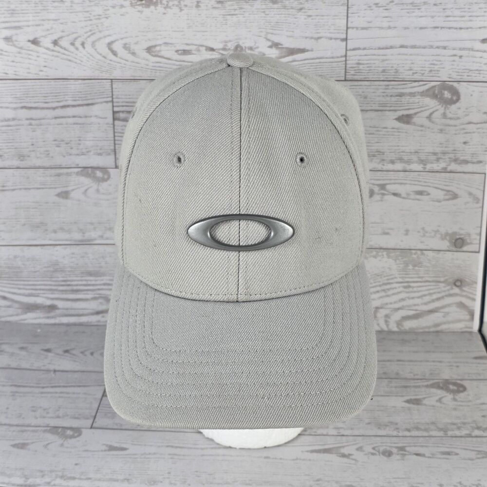 Oakley Tin Can Classic Low Flex Gray Small/Medium Stretch Cap